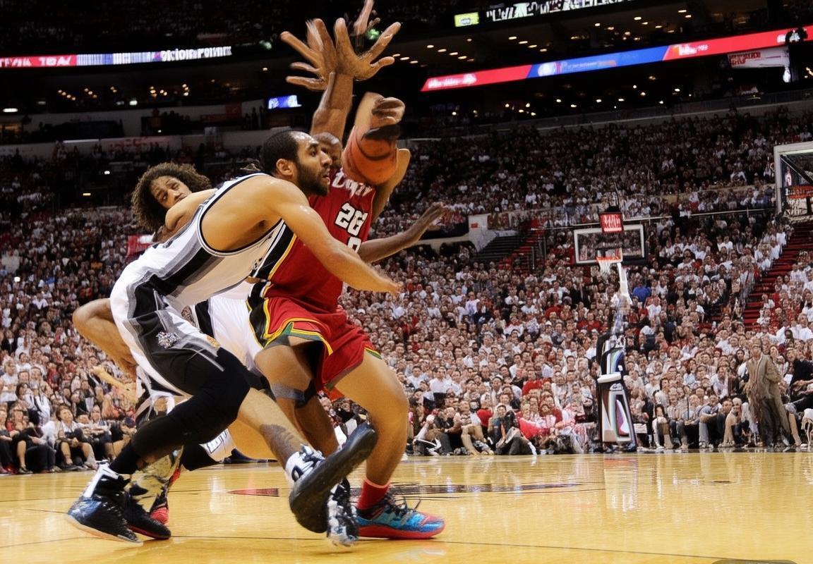 2014NBA总决赛：马刺热火攻防战解析与战术对决